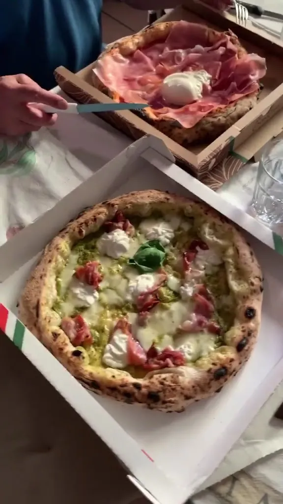 Pizzeria Raggio di Sole_Appiano Gentile_slider_image_2