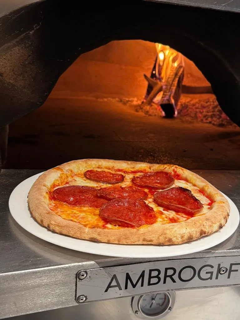 TK kebap Pizza Grill_Appiano Gentile_slider_image_2