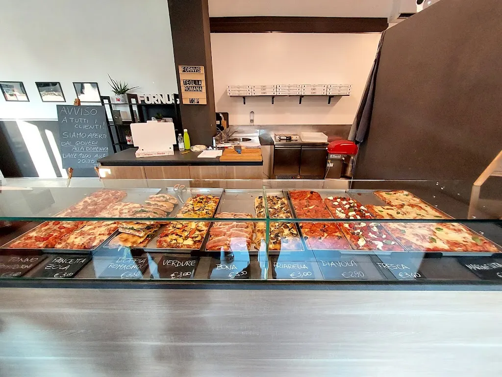 Fornus - Pizza al Taglio Arcene restaurant in Arcene