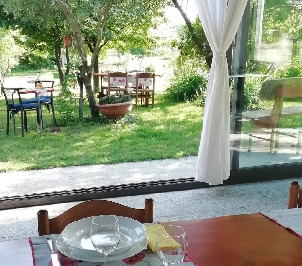 Agriturismo "Al chilometro zero" restaurant in Angera