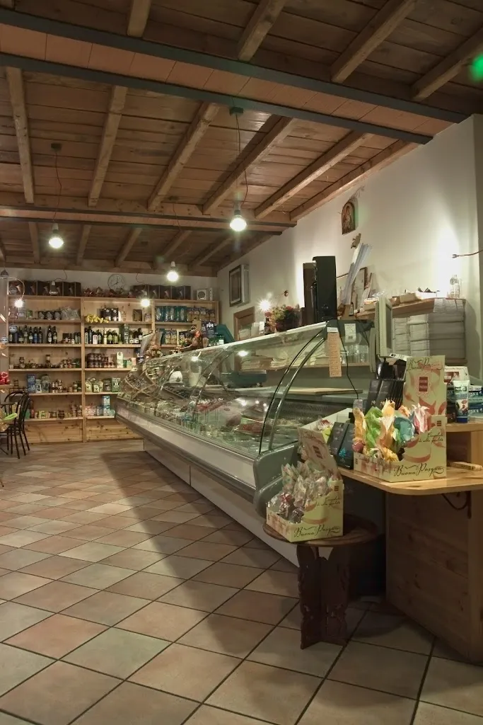 Alimentari Gastronomia F.lli Del Torchio snc_Angera_slider_image_3
