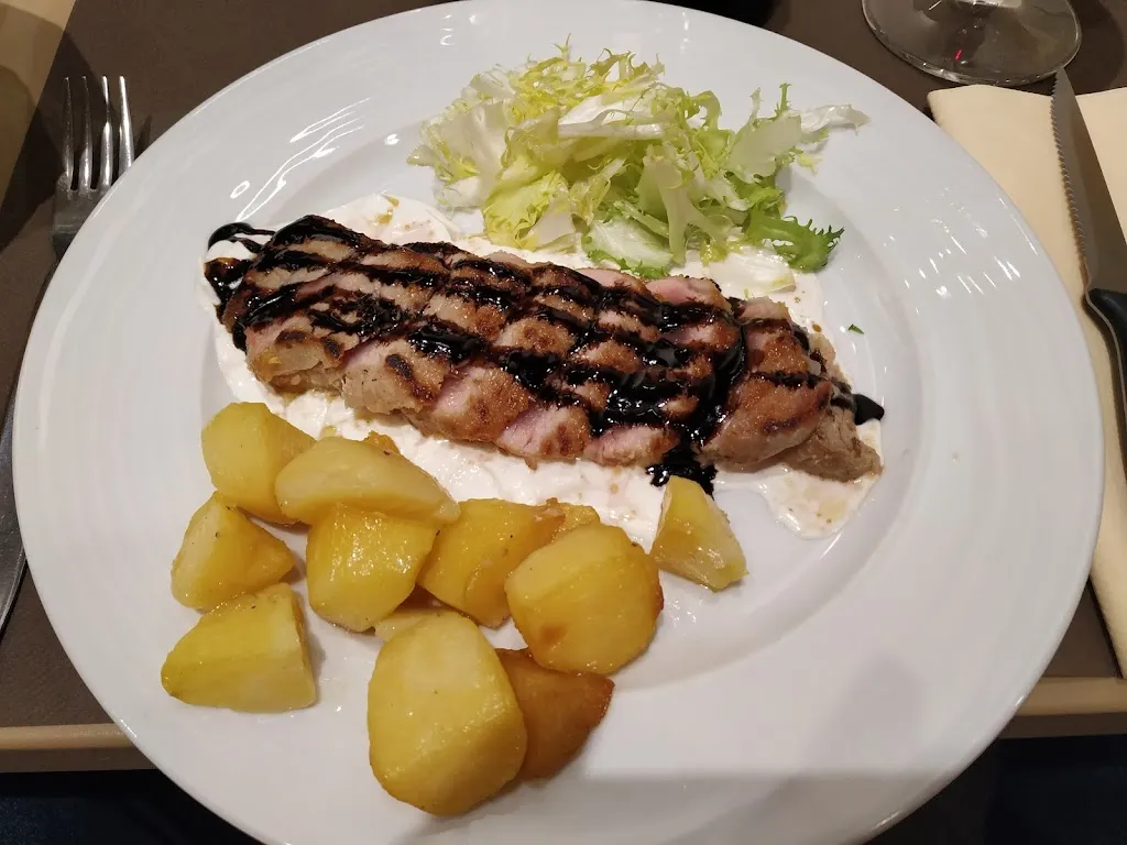 La Piazza_Angera_slider_image_2