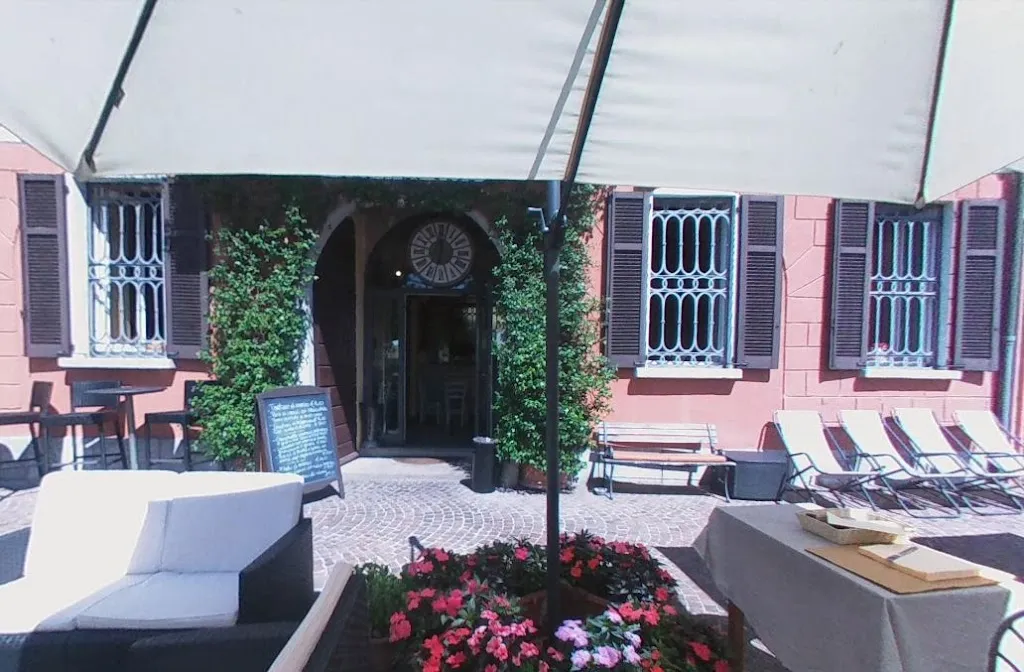 La Piazza_Angera_slider_image_3