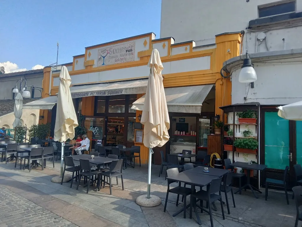 Dindondero Cricri_Summer Pub_Saint-Vincent_review