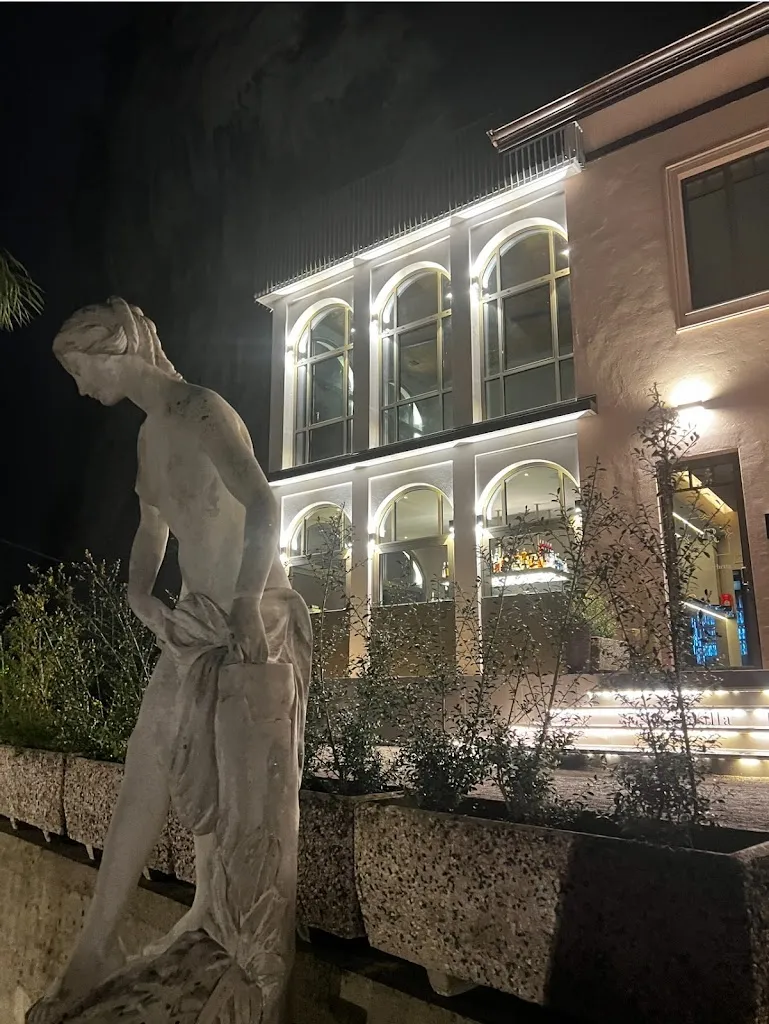 Wendy Gao_Villa Rocchetta - Arona_Angera_review