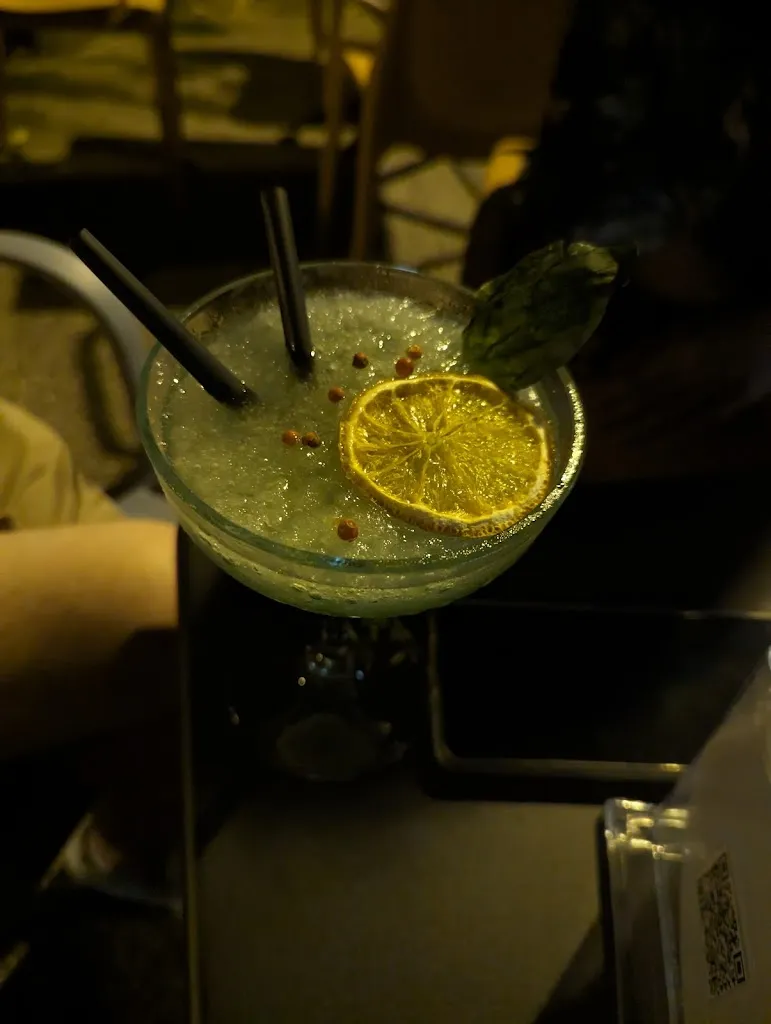 Ioannis_Aquarama_Angera_review