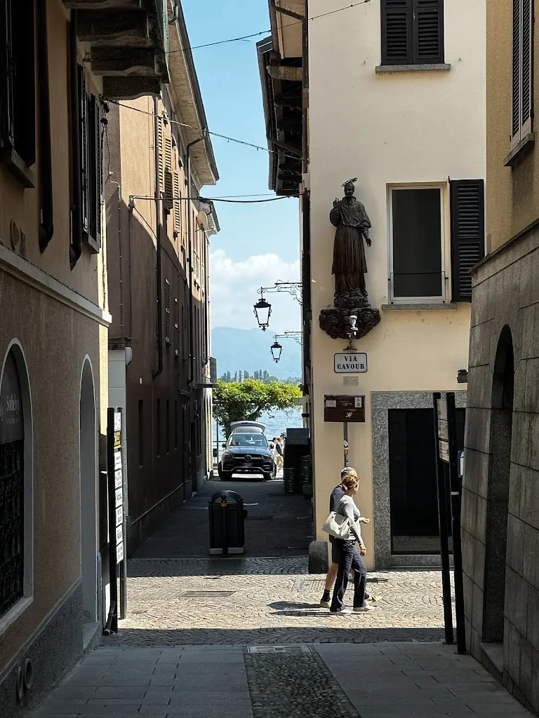 Javohirbek Bozorkulov_Ventitré_Angera_review