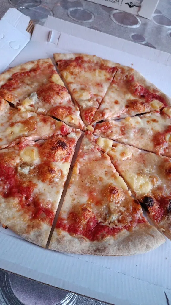 L'angolo della Pizza_Angera_slider_image_2