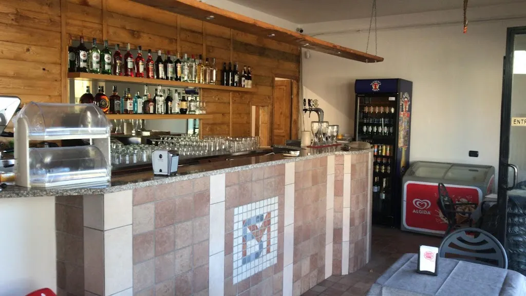 BarH - pizza & grill restaurant in Angera