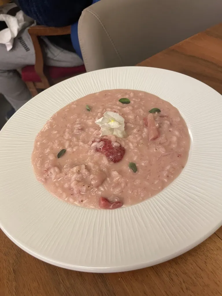 Teng Anchi_La Rosa Bianca_Saint-Vincent_review