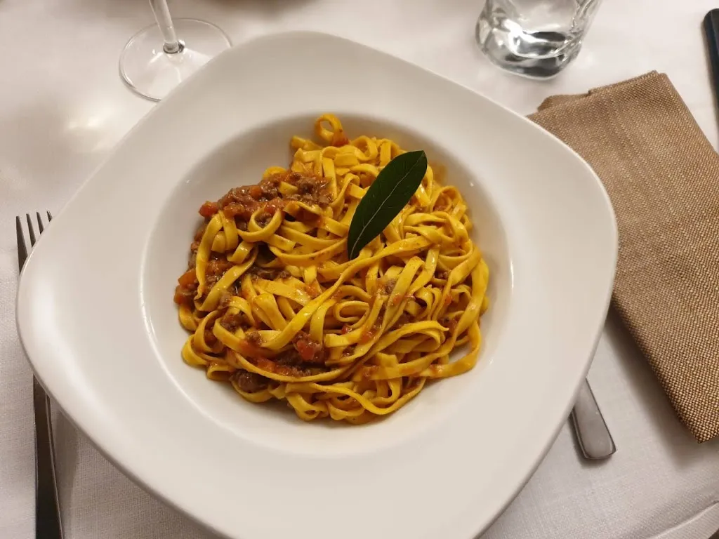 Oana Plo_La Rosa Bianca_Saint-Vincent_review