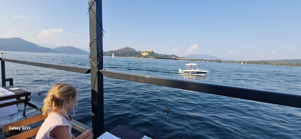 Neal Till_Marconi Beach Arona_Angera_recensione