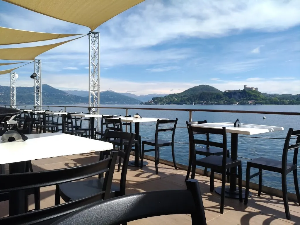 Marconi Beach Arona restaurant in Angera
