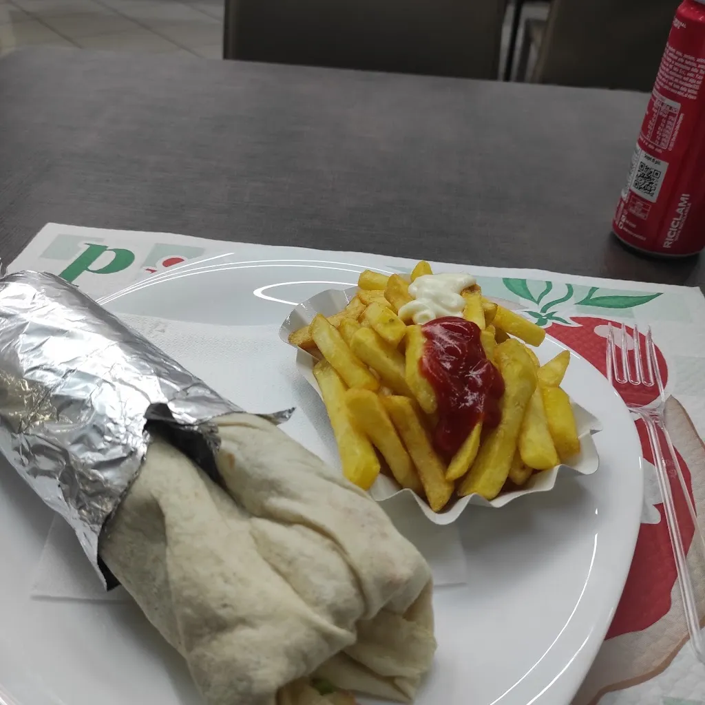 Lore Enzo_Istanbul Kebap Turkish_Arcisate_review