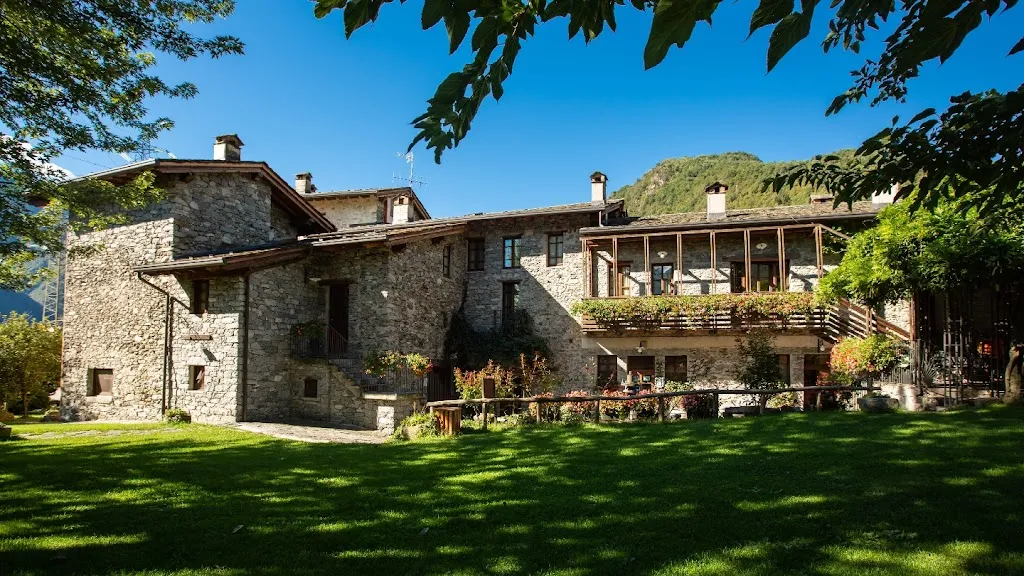 Le Case Dei Baff restaurant in Ardenno