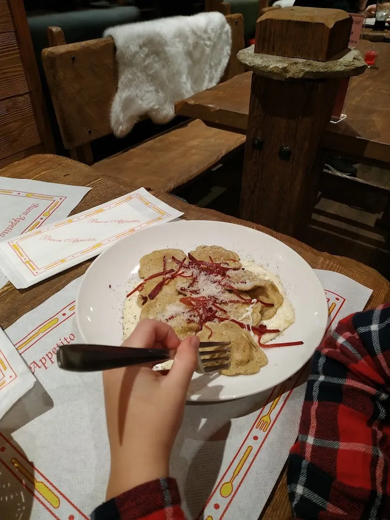 Michal Mokwa_Ristoro Tipico dal Duménac_Aprica_review