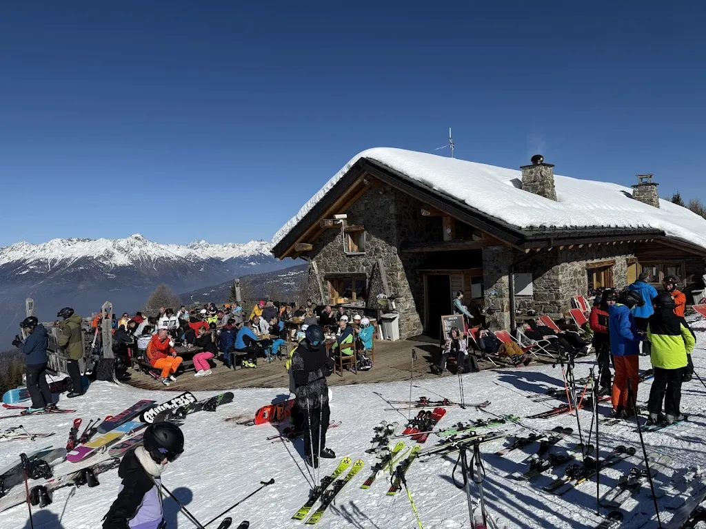 Oleksandr Mastertyre_Agriturismo Malga Magnolta_Aprica_review