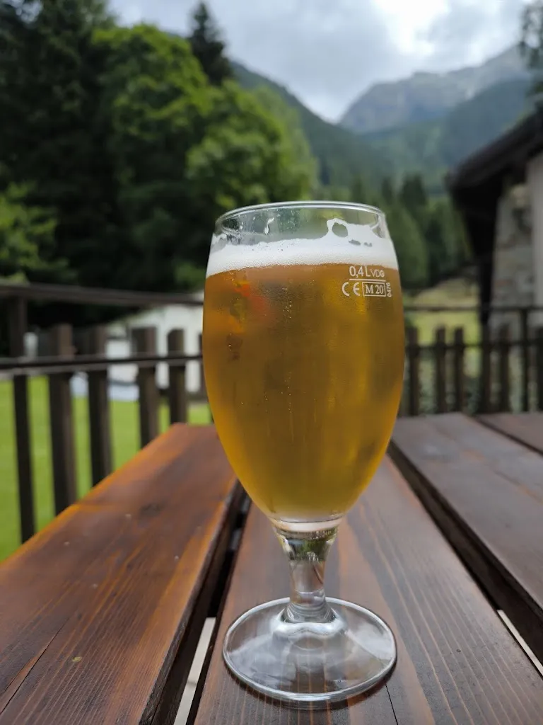 Celeste Tateo_Rifugio Cristina Valbelviso_Aprica_review