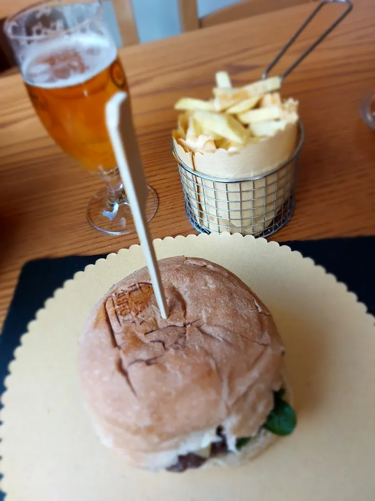 Menu_Penak Burger and Wine bar_Aprica_image_3