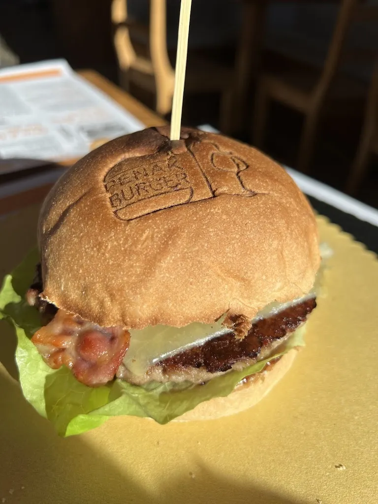 Menu_Penak Burger and Wine bar_Aprica_image_8