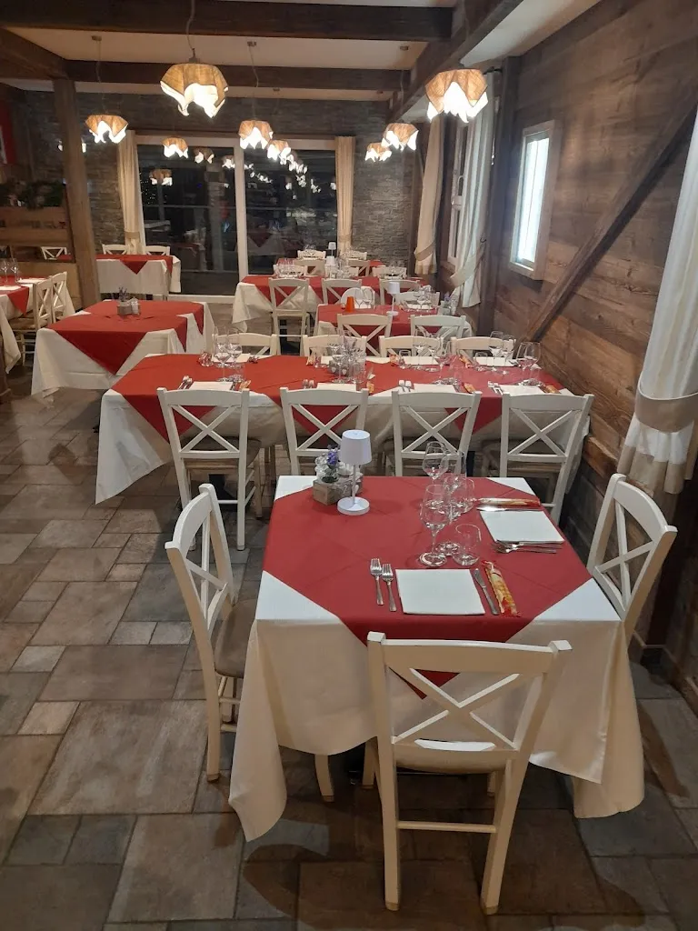 La Maison Ristorante Pizzeria restaurant in Aprica