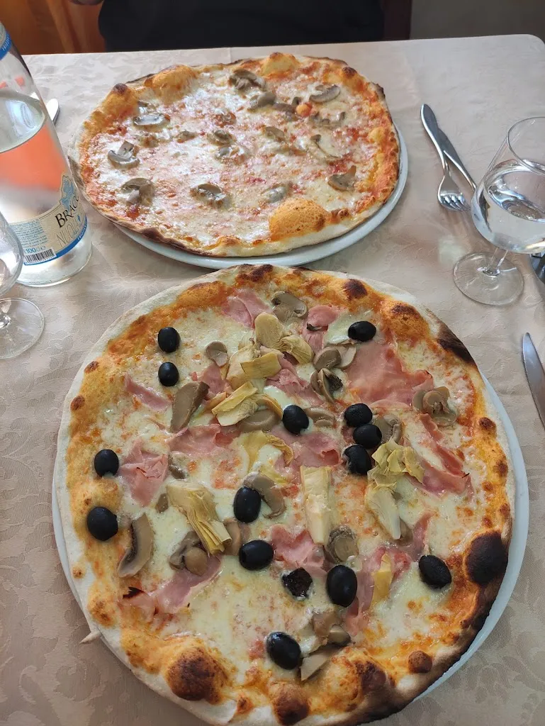 Ristorante Pizzeria Vecchio Ponte_Arena Po_slider_image_2