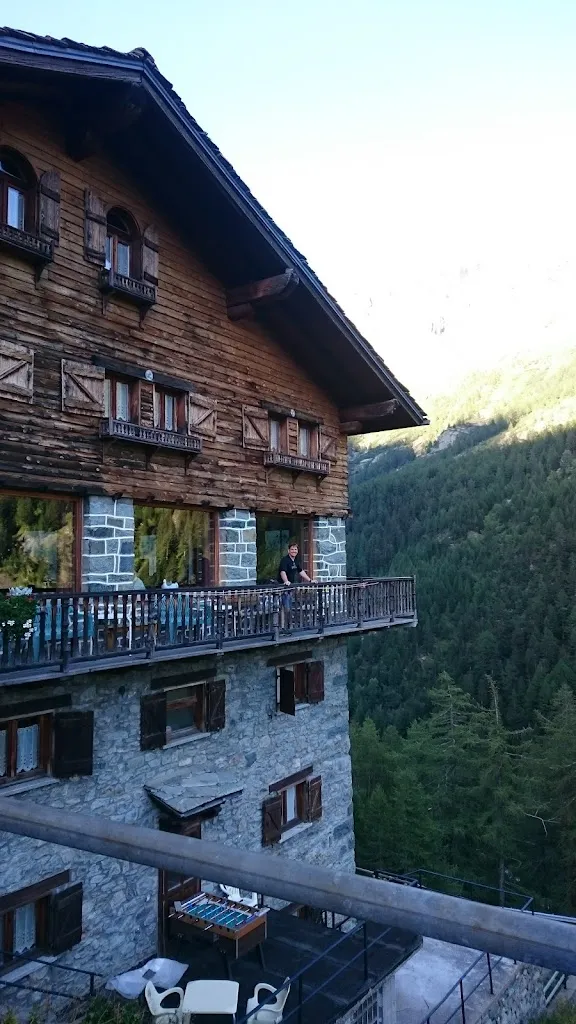 Pam McGillivray_Hotel Ristorante Perret_Valgrisenche_review