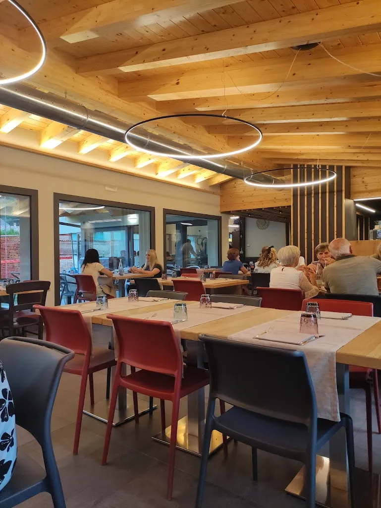 Pub alle Noci restaurant in Ardesio