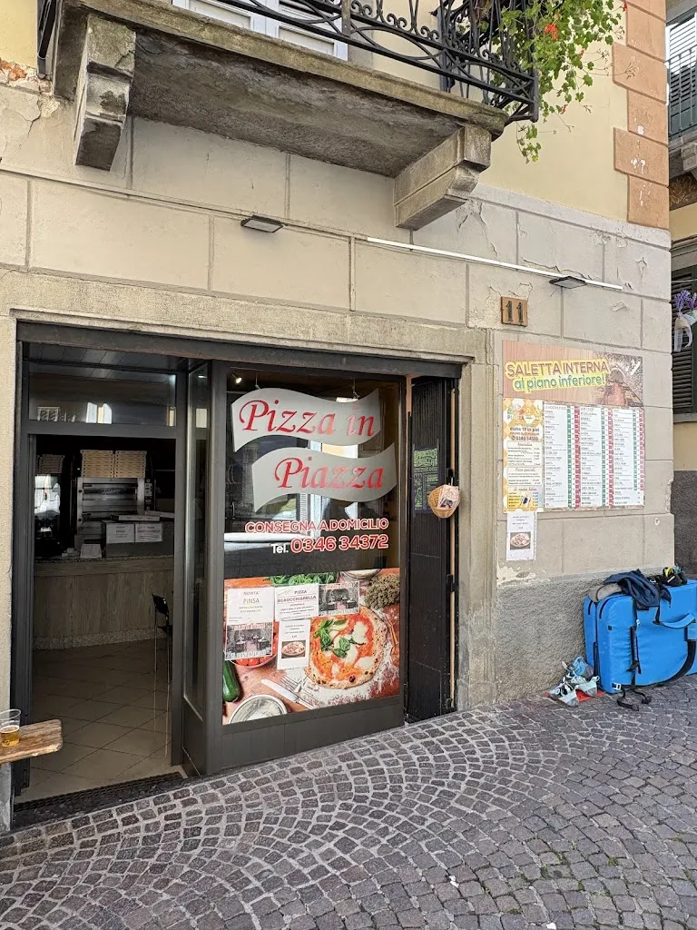 Pizza in Piazza_Ardesio_slider_image_2