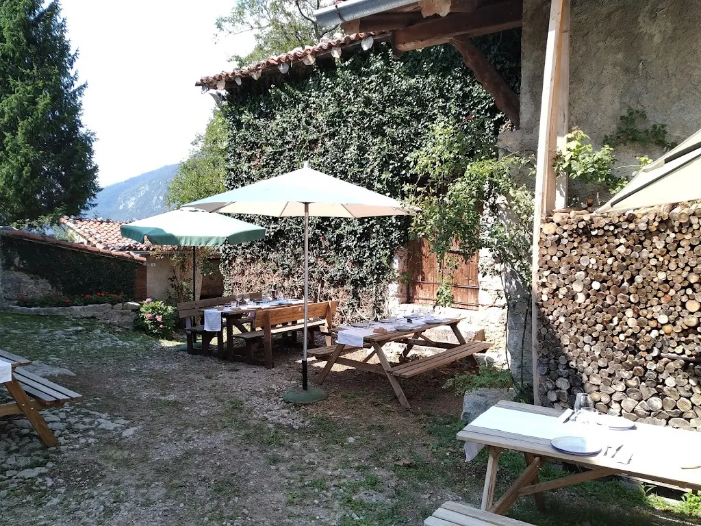 Contrada Bricconi_Ardesio_slider_image_1