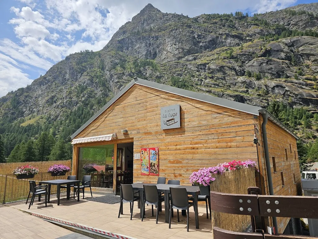 Bistrot La Luge Bar, Hamburgeria e tavola calda_Valgrisenche_slider_image_3