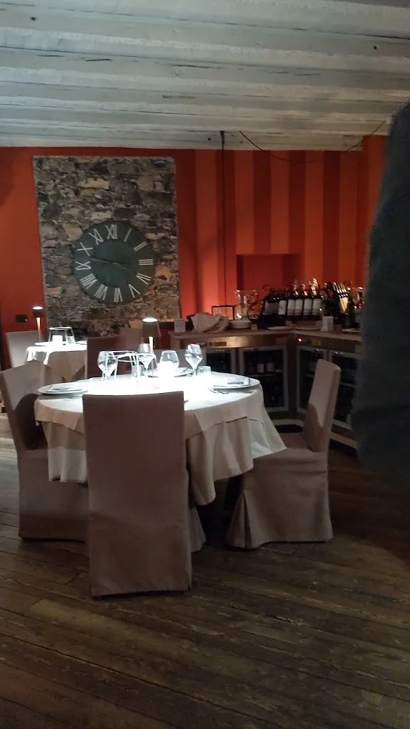 Piazzetta Lago Di Como_Argegno_slider_image_2