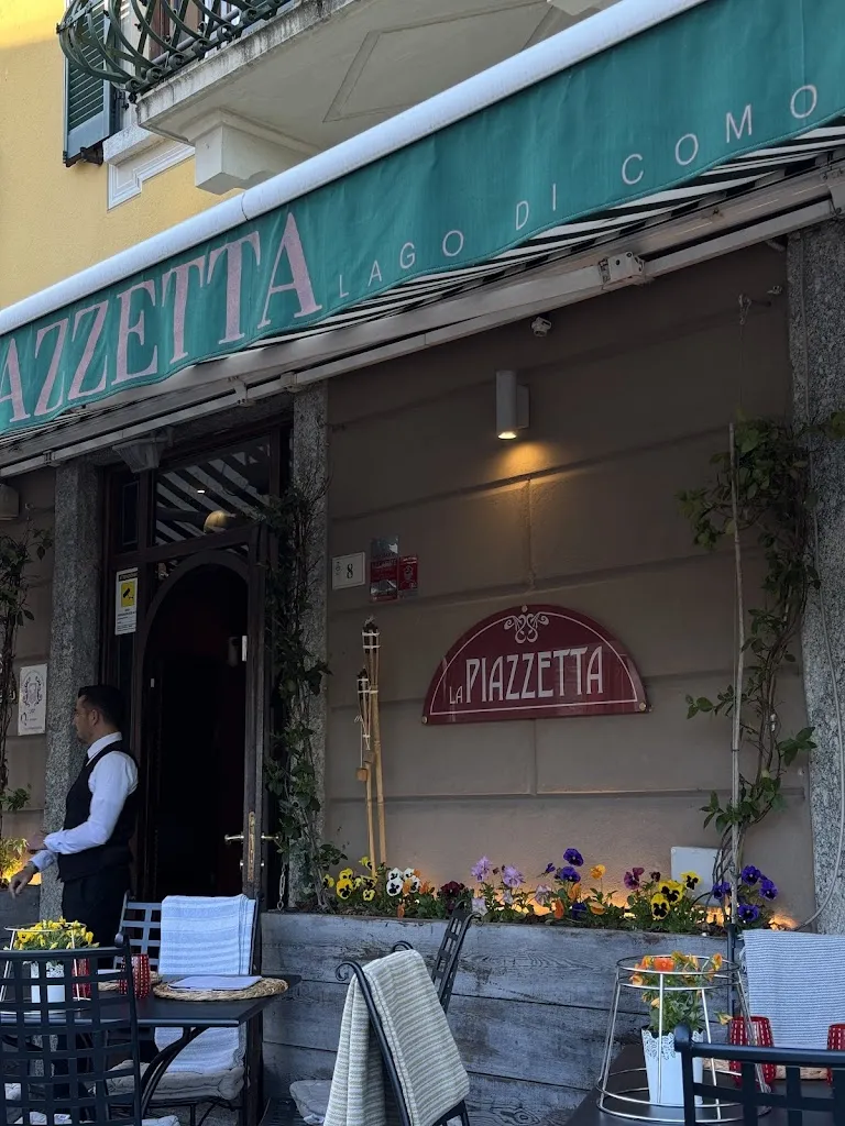 Piazzetta Lago Di Como_Argegno_slider_image_3