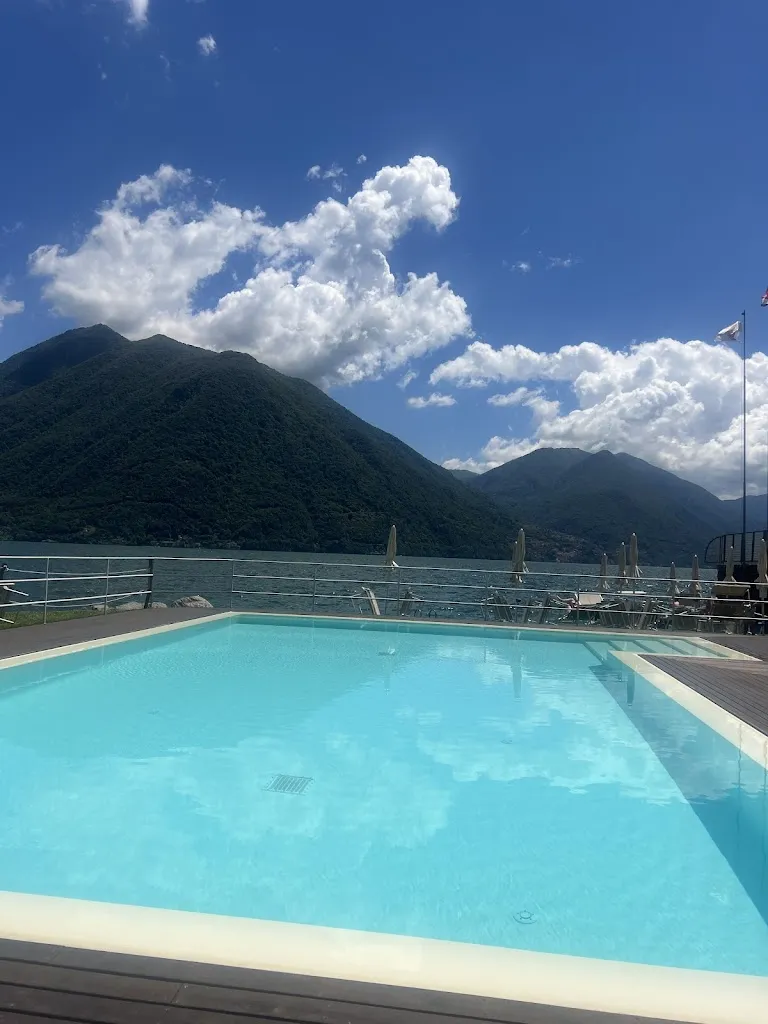 Sinead Feely_Pizzeria - Ristorante Lido di Argegno_Argegno_review