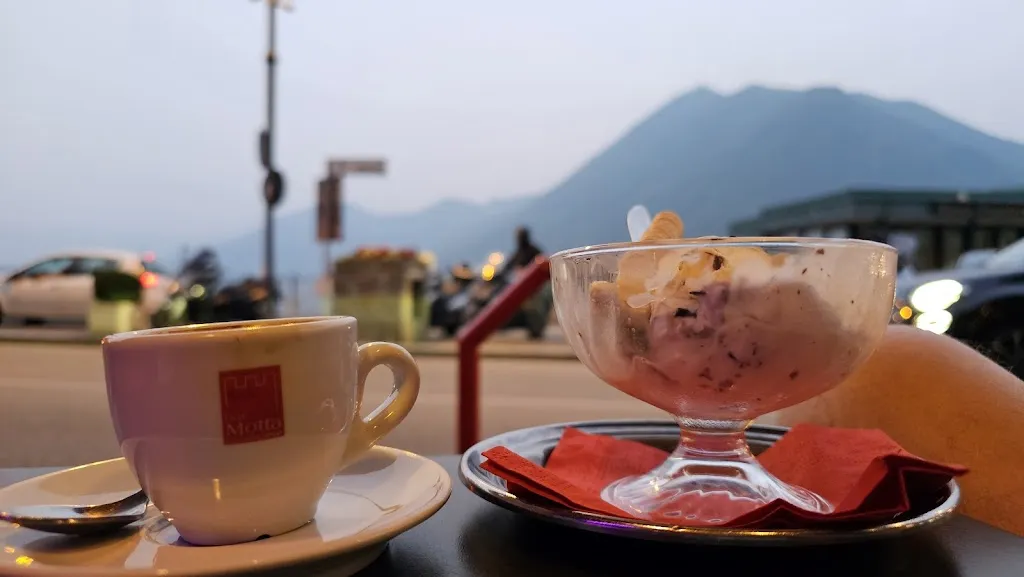 Robert Ullrich_Bar Motta_Argegno_review