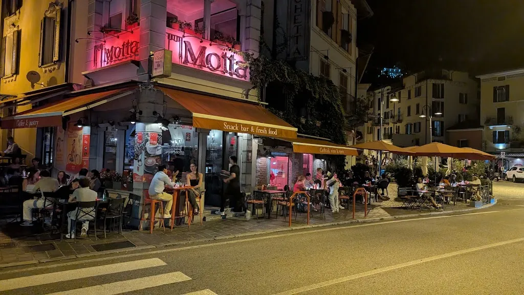 Bar Motta restaurant in Argegno