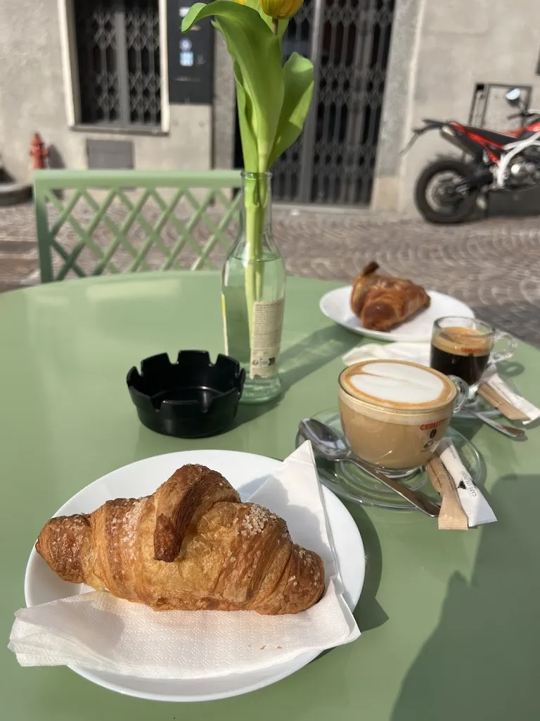 Cafè Colombo_Argegno_slider_image_3