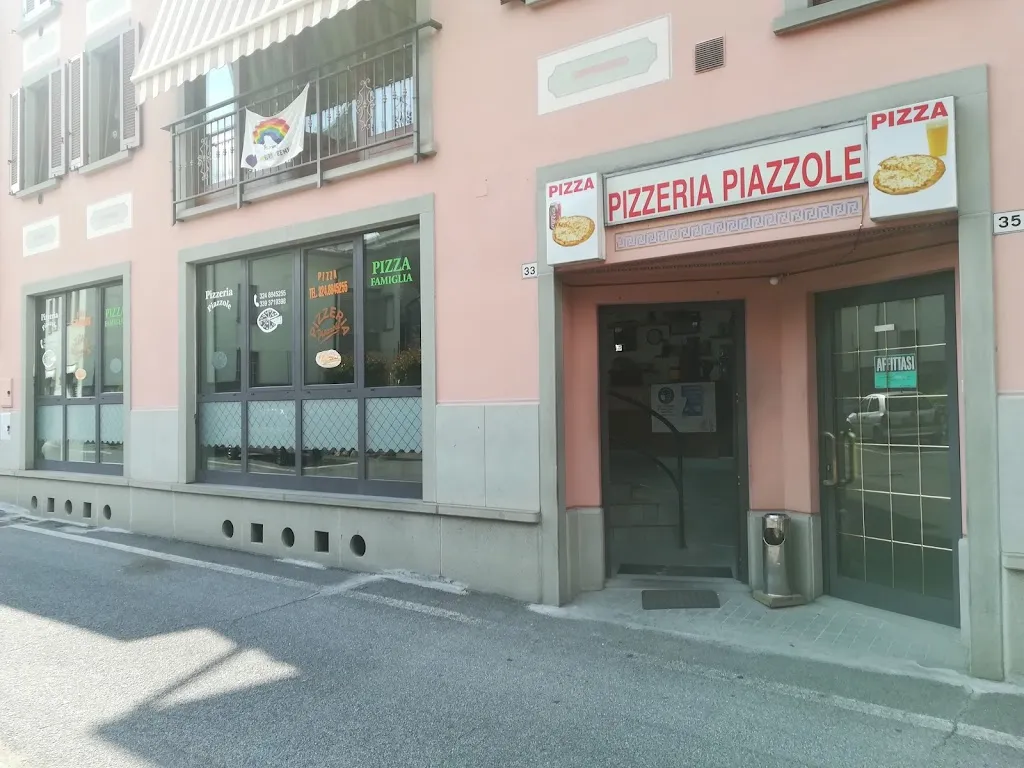 Pizzeria Piazzole restaurant in Artogne