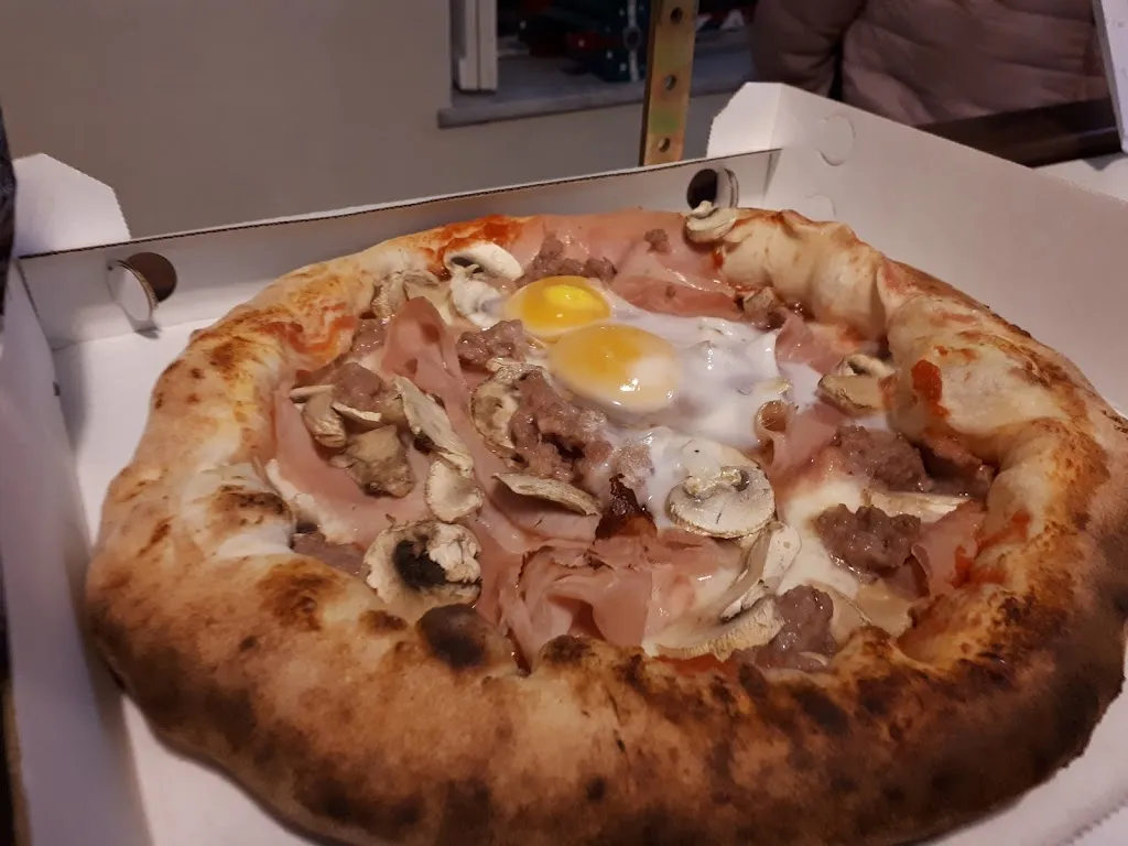 Pizzeria LACALAMITA#fornoalegna_Arsago Seprio_slider_image_2