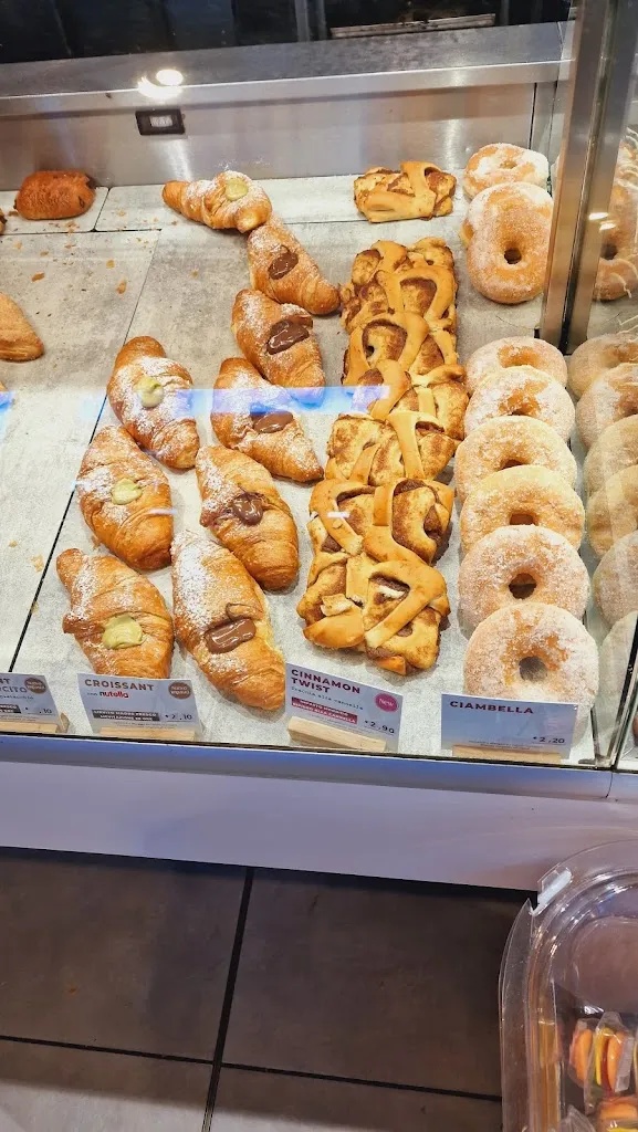 Autogrill Verbano Est_Arsago Seprio_slider_image_2