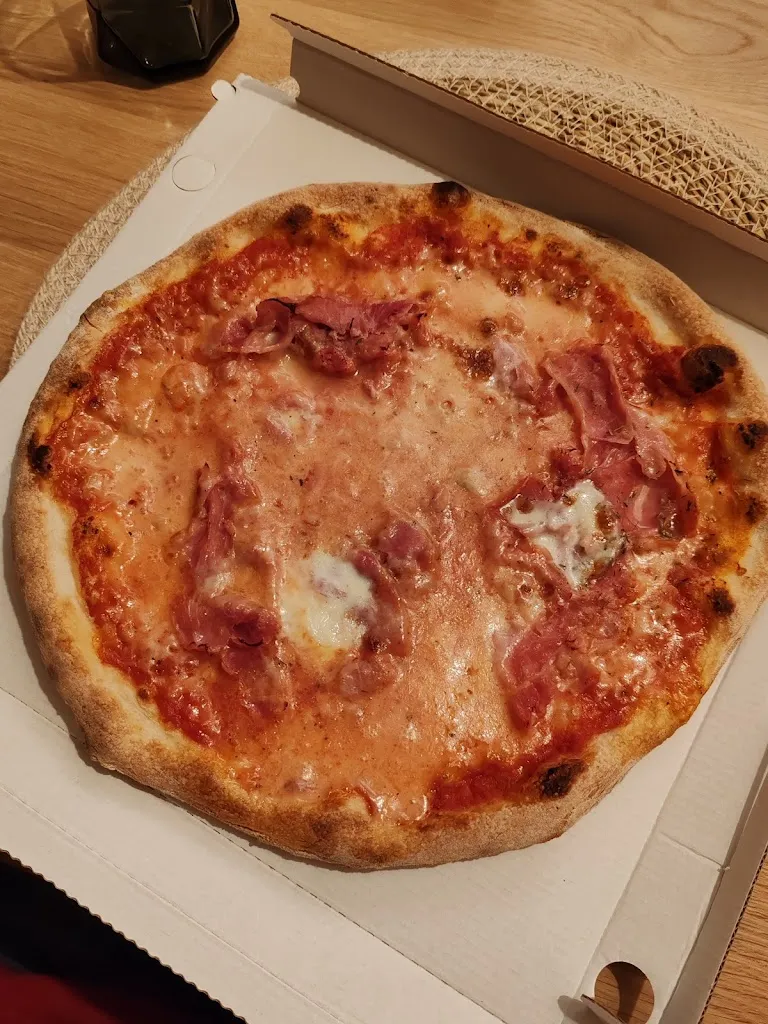 Pizzeria L'Oasi di Colangelo e Leo _Arsago Seprio_slider_image_2