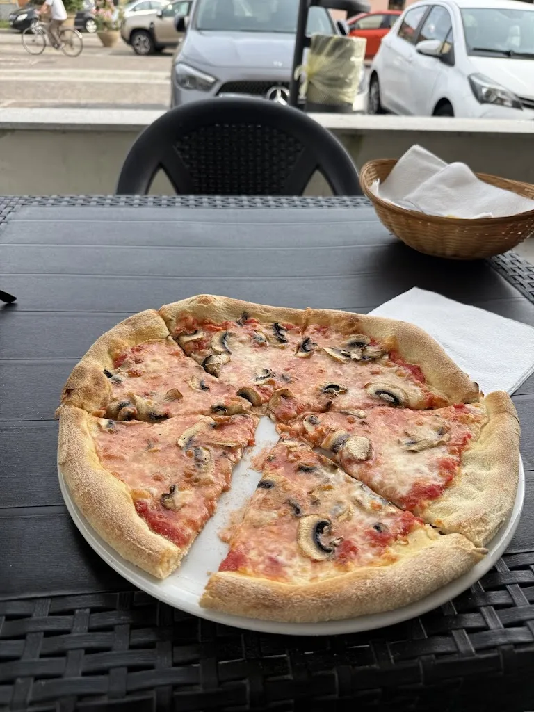 Lo Stuzzi_Arluno_slider_image_3