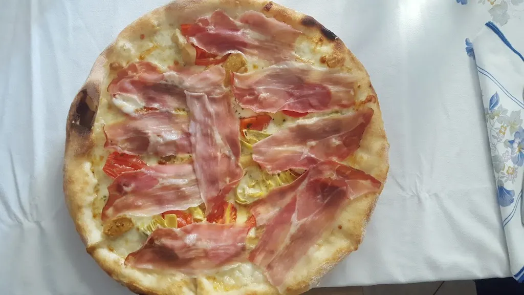 Planet Pizza Di Falcone Domenico restaurant in Arluno