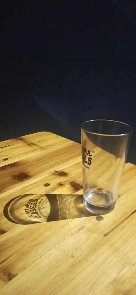 Menu_Beautiful Rebels_Arluno_image_5