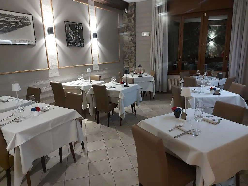 Ristorante Pizzeria K2_Aviatico_slider_image_1