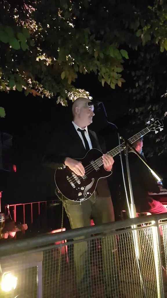 Tre Corone 1885 Pizzeria Bar Trattoria...e non solo_Aviatico_slider_image_2