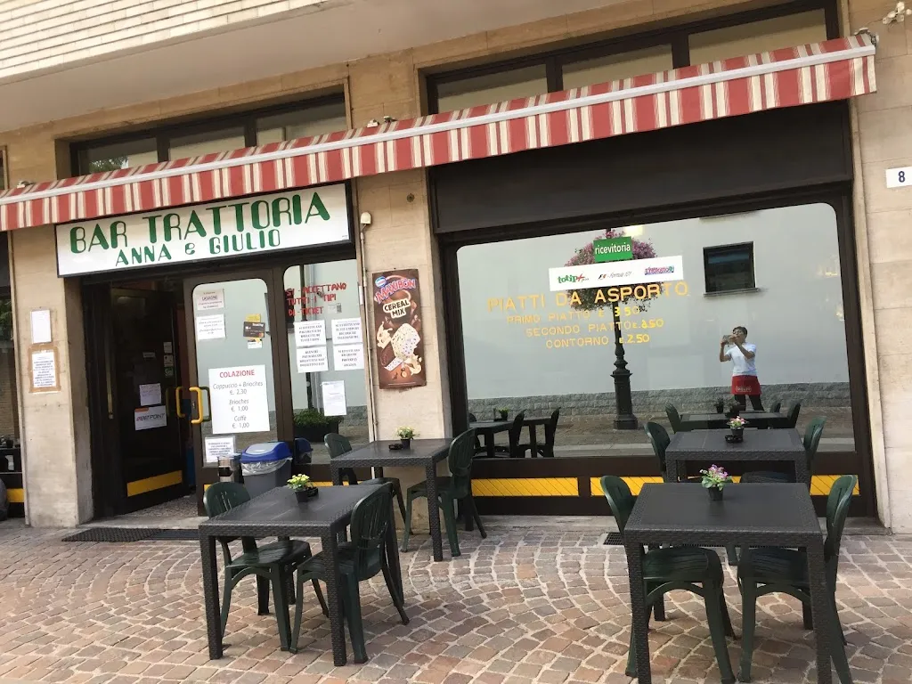 Bar Trattoria "Anna & Giulio” Assago restaurant in Assago