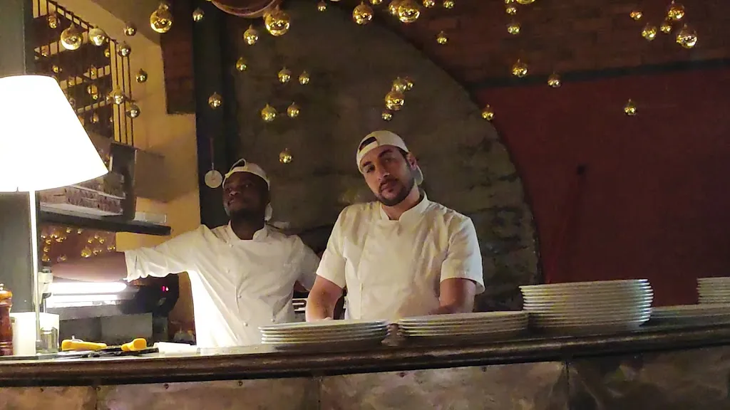 Bataclan Restaurant Pizza & Music_Valle d'Aosta_slider_image_2