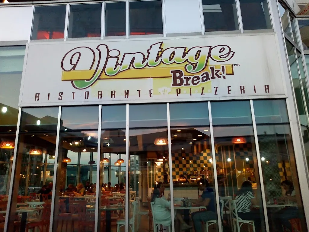 Vintage Break restaurant in Assago