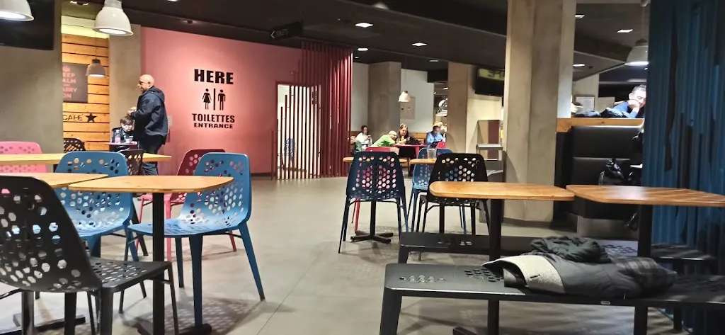 Foodhall Restaurant Pizza Coffee_Assago_slider_image_2